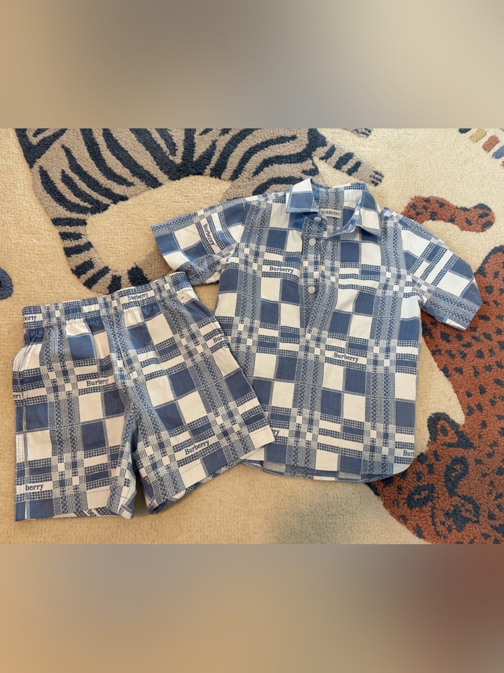 Burberry Kids Button Up Shirt & Shorts Set 🔥